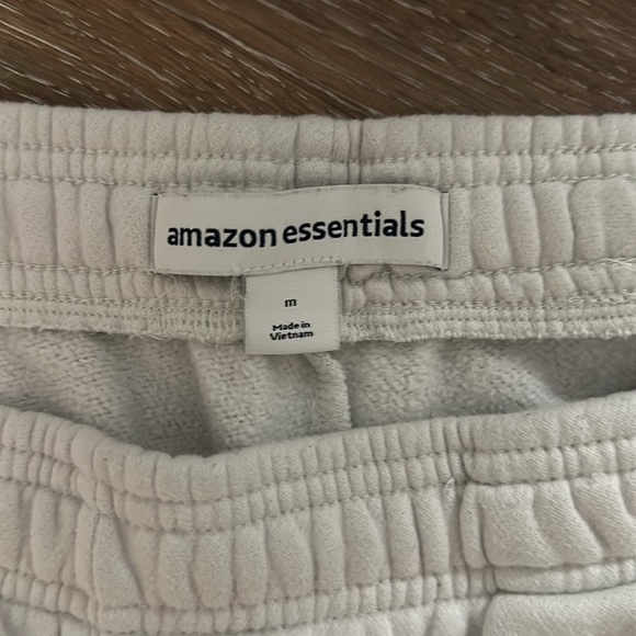 White Sweatpants - Picture 4 of 4